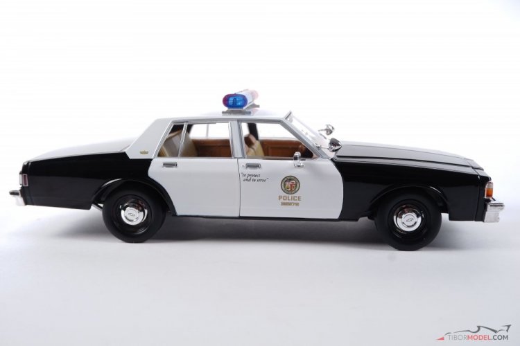 Chevrolet Caprice policajné auto z filmu Terminator 2, 1:18 Greenlight