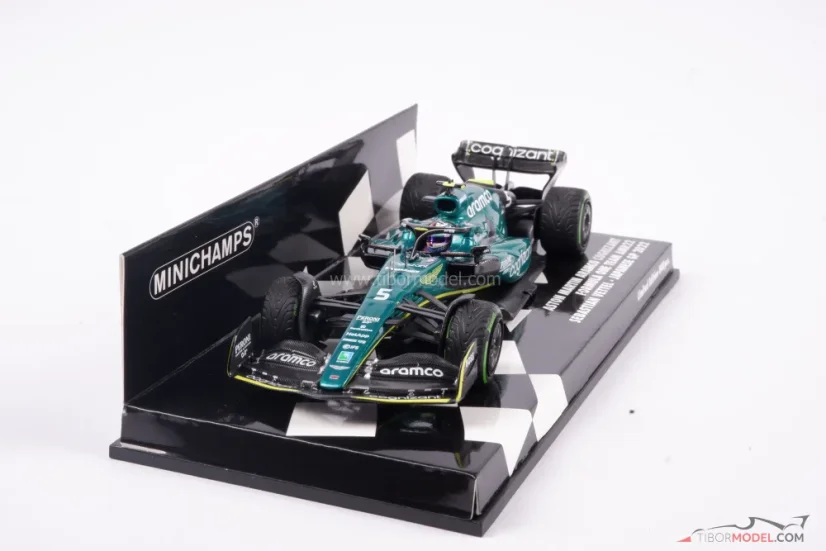 Aston Martin AMR22 - Sebastian Vettel (2022), Japán, 1:43 Minichamps