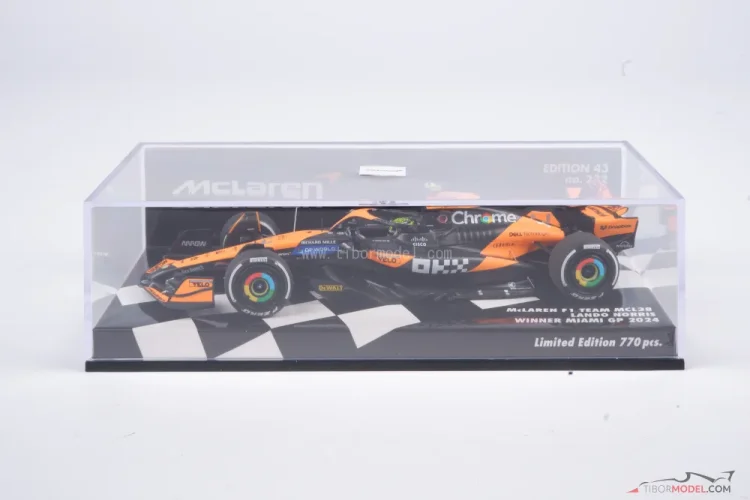 McLaren MCL38 de Lando Norris à Échelle pour Collectionner