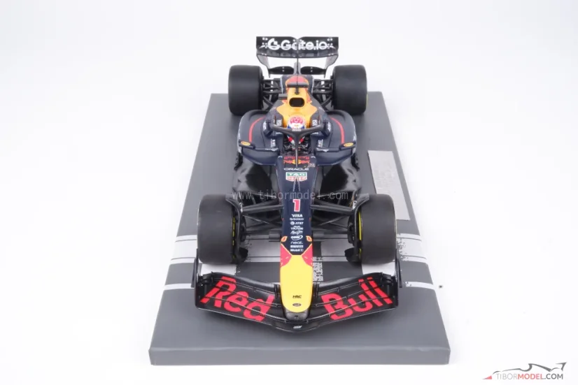 Red Bull RB21 - Max Verstappen (2025), Víťaz VC Emilia Romagna, 1:18 Minichamps