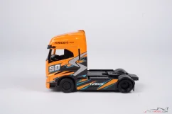 Iveco S-WAY 570 narancssárga, 1:43 Bburago
