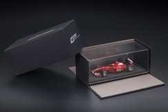Ferrari F1-2000 - Michael Schumacher (2000), Winner Italy, with driver figure 1:43 GP Replicas