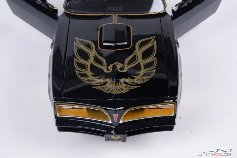 Pontiac Firebird Trans Am (1978) čierny, 1:18 Maisto