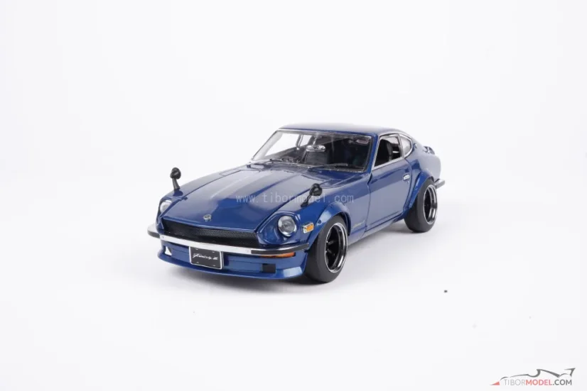 Datsun Fairlady Z (1970) modrý, 1:18 Sun Star