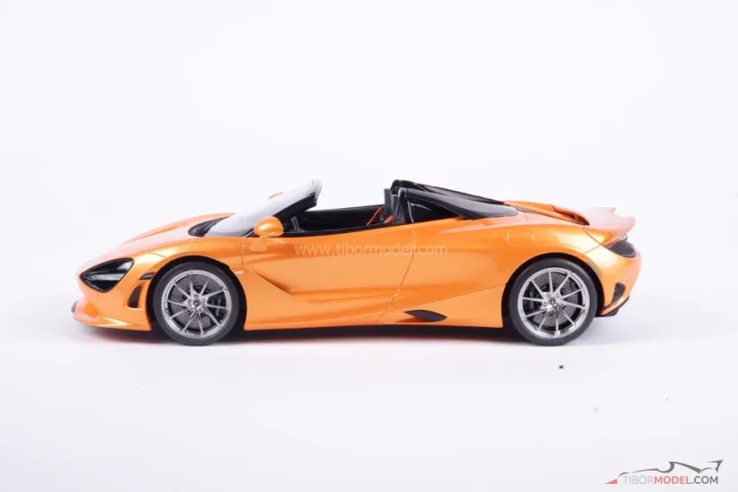 McLaren 750S Spider (2024) oranžový, 1:18 GT Spirit
