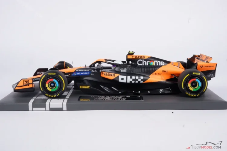 McLaren MCL38 - Lando Norris (2024), VC Maďarska, 1:18 Minichamps McLaren MCL38 - Lando Norris (2024), VC Maďarska, 1:18 Minichamps