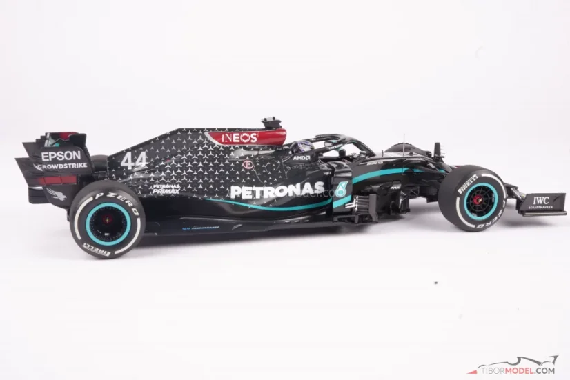 Mercedes W11 - Lewis Hamilton (2020), British GP, with flat tyre, 1:18 Minichamps