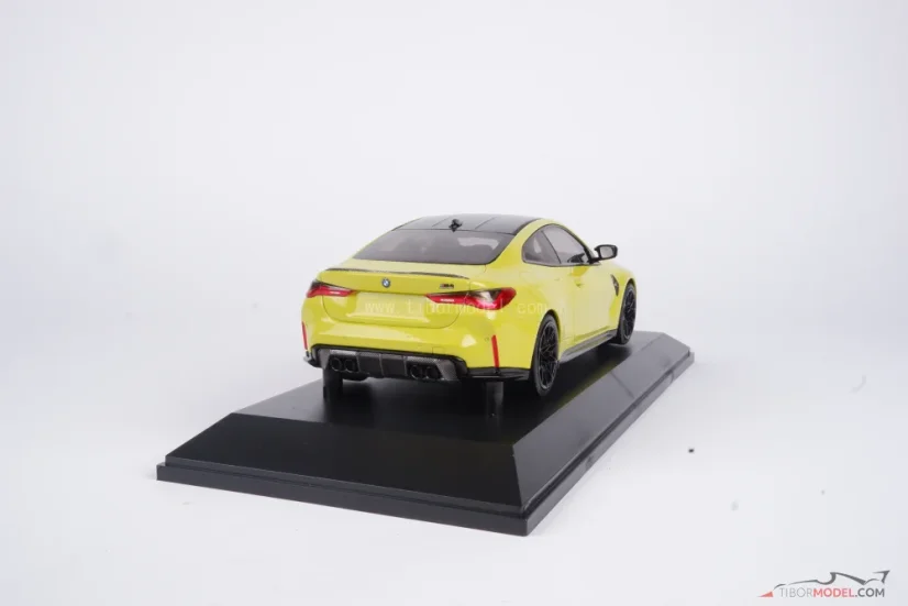BMW M4 (2020) žlté, 1:18 Minichamps