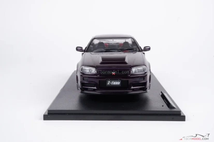 Nissan Skyline GT-R (1999) fialový, 1:18 Solido