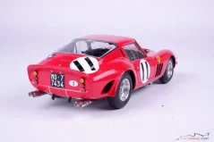 Ferrari 250 GTO - J. Surtees/M. Parkes, 1000km de Paris 1962, 1:18 CMC