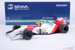 McLaren MP4/8 - Ayrton Senna (1993), Austrálie, špinavá verze, s vlajkou, 1:18 Minichamps