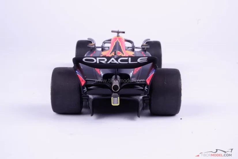 Red Bull RB18 - Max Verstappen (2022), Víťaz Francúzsko, 1:18 Minichamps