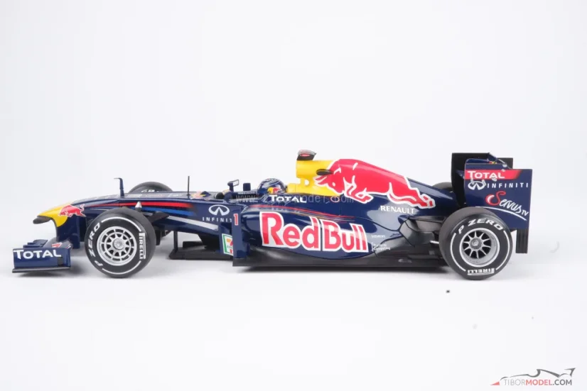 Red Bull RB7 - Sebastian Vettel (2011), Majster sveta, 1:18 Minichamps