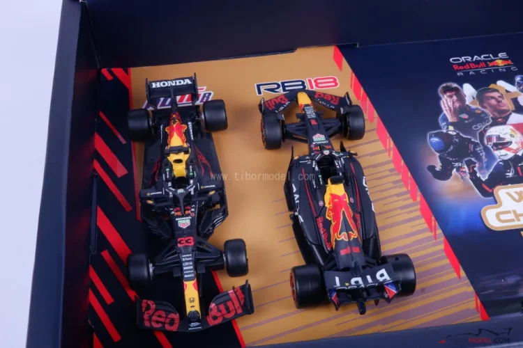 Red Bull Max Verstappen 2021-2024, gift multipack, 1:43 BBurago