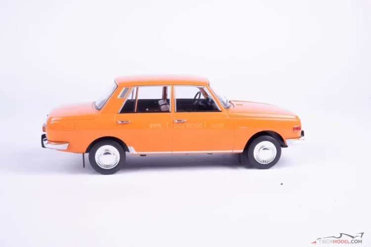 Wartburg 353 (1967) narancssárga, 1:18 MCG