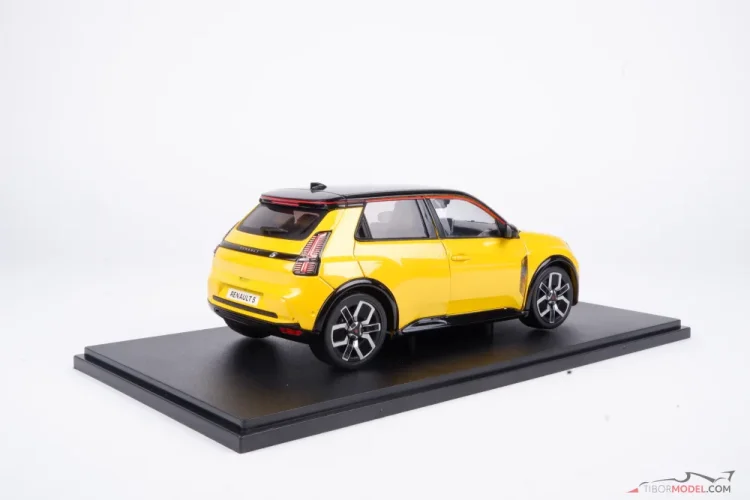 Renault 5 E-tech (2024) sárga, 1:18 Solido
