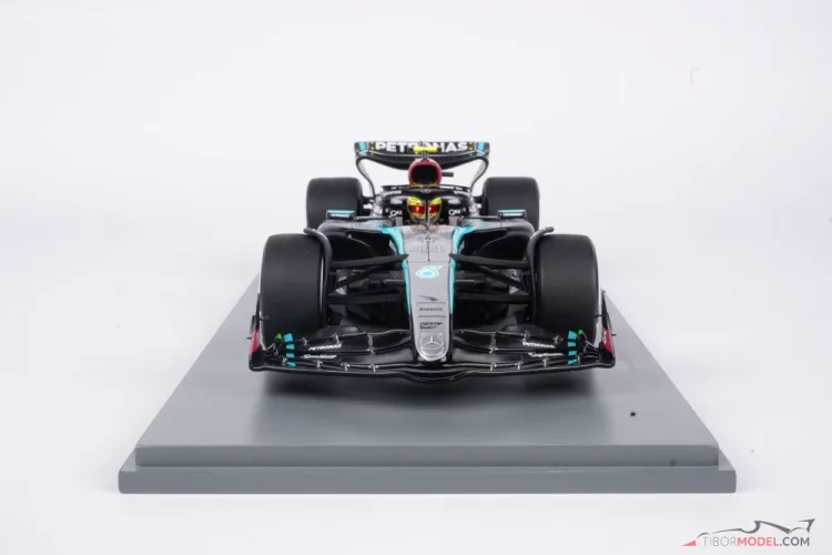Mercedes W15 - Lewis Hamilton (2024), 1:18 Spark Mercedes W15 - Lewis Hamilton (2024), 1:18 Spark