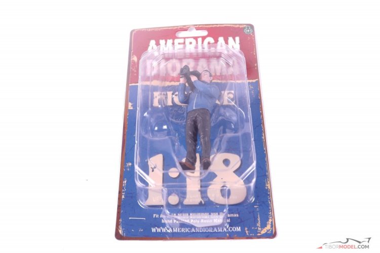 Operatőr kamerával figura, 1:18 American Diorama