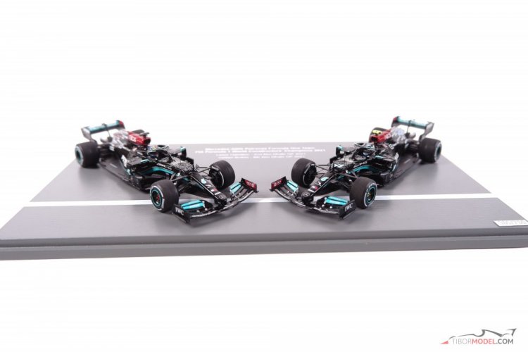 Mercedes W12 - Hamilton + Bottas (2021), 1:43 Spark