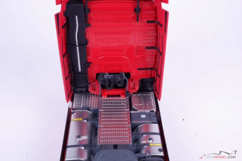 Volvo FH Globetrotter XL red (2023), 1:24 Solido