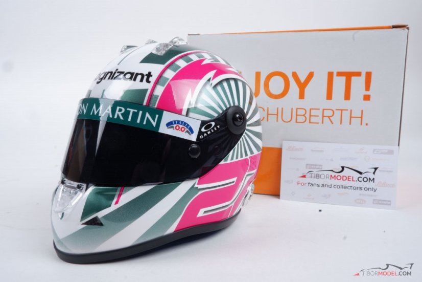 Nico Hülkenberg 2022 Aston Martin helmet, 1:2 Schuberth