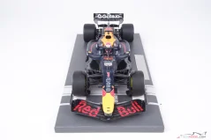 Red Bull RB21 - Max Verstappen (2025), Víťaz VC Emilia Romagna, 1:18 Minichamps
