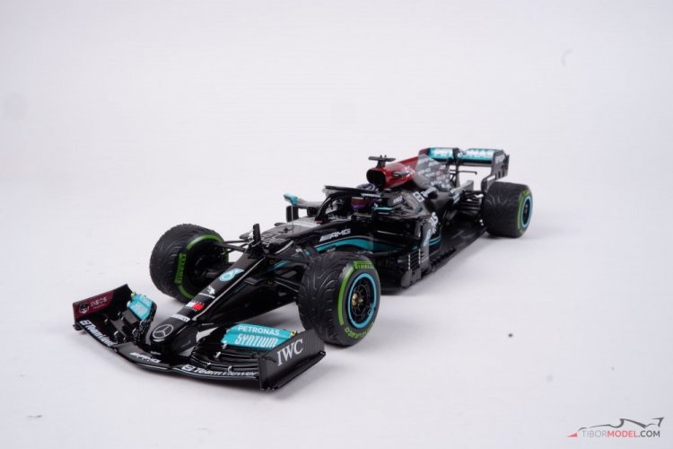 Mercedes W12 - L. Hamilton (2021), 1. hely Orosz Nagydíj, 1:18 Minichamps
