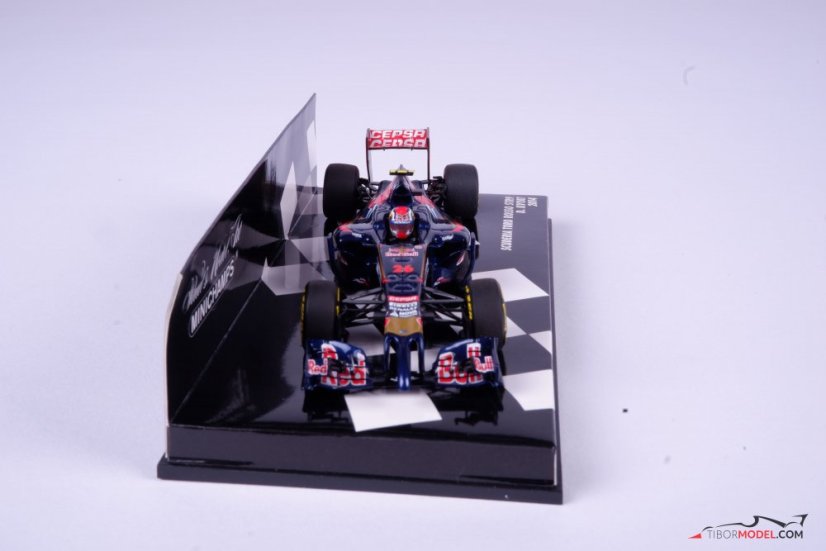 Toro Rosso STR9 - Daniil Kvyat (2014), 1:43 Minichamps