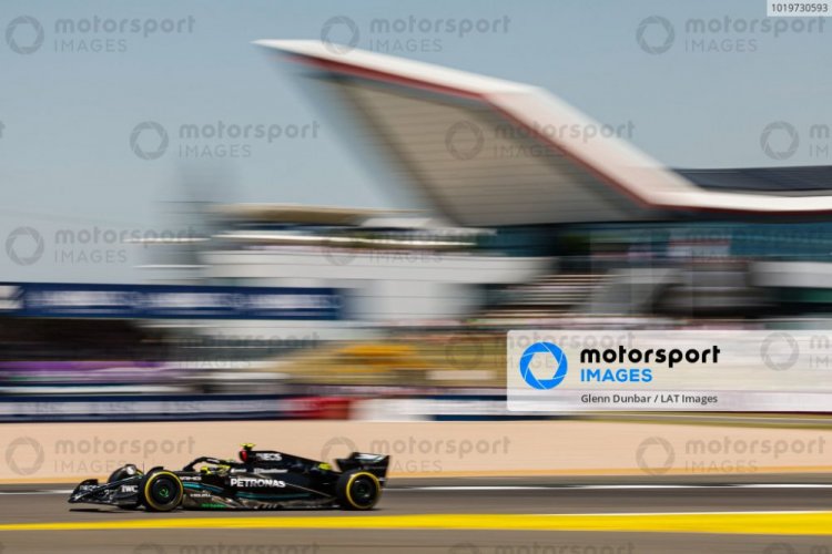 Mercedes W14 - Lewis Hamilton (2023), Veľká Británia, 1:43 Spark