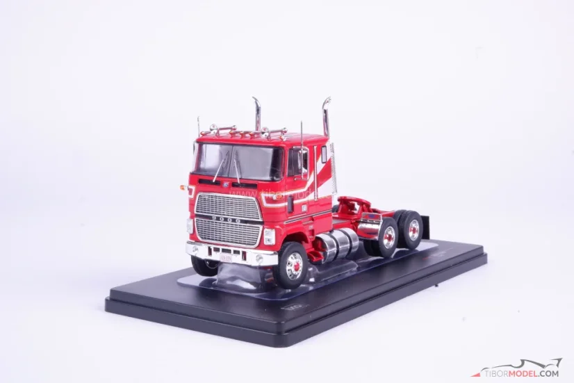 Ford CL 9000 (1976) piros, 1:43 Ixo