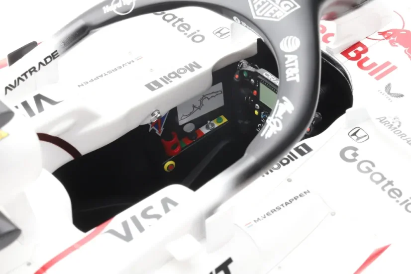 Red Bull RB21 - Max Verstappen (2025), Győztes Japán Nagydíj, 1:8 Spark