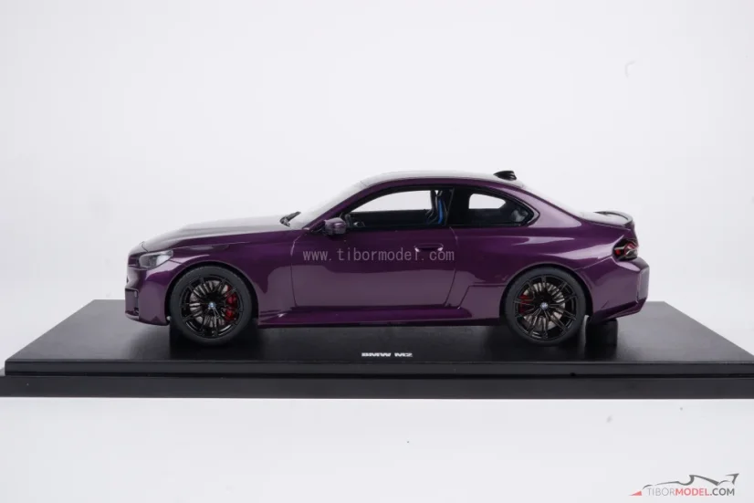 BMW M2 (2023) purple, 1:18 GT Spirit