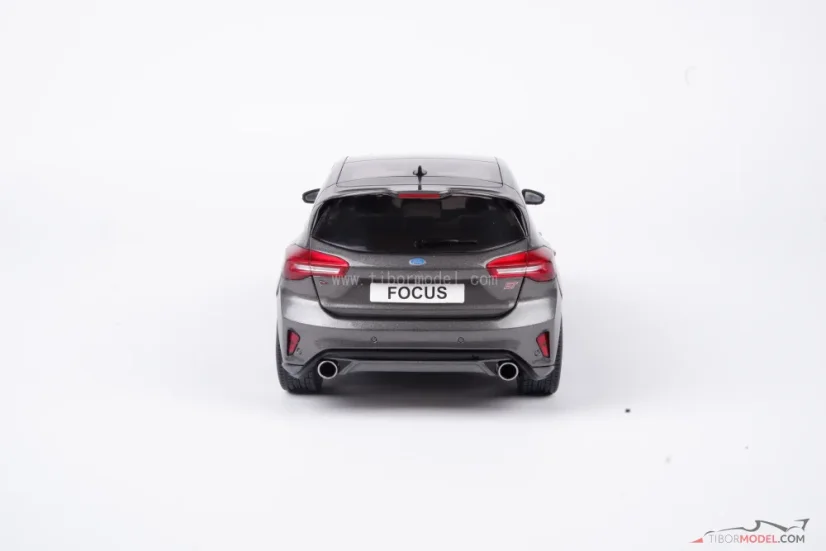 Ford Focus ST (2022) szürke, 1:18 MCG