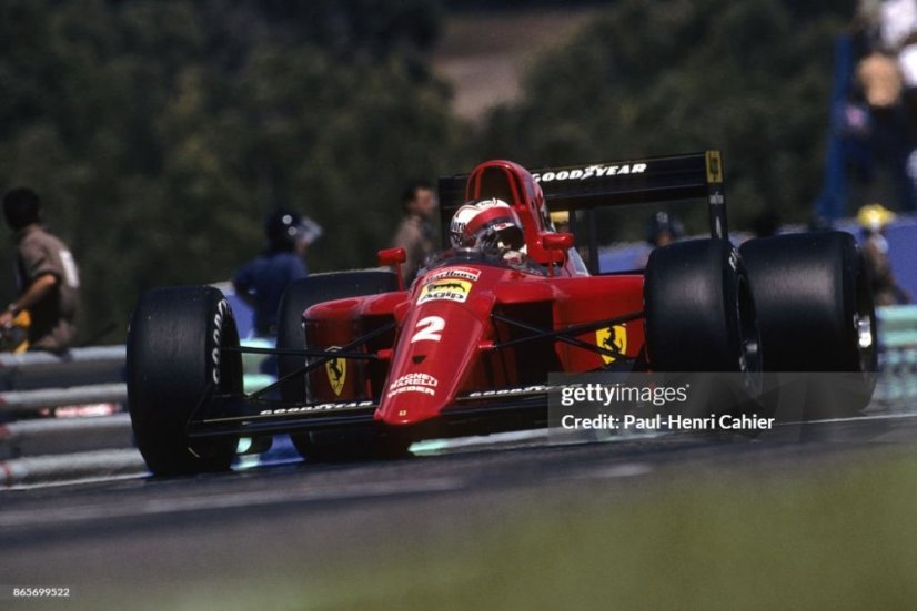 Ferrari F1-90 - Nigel Mansell (1990), Víťaz Portugalsko, s figúrkou pilota, 1:18 GP Replicas
