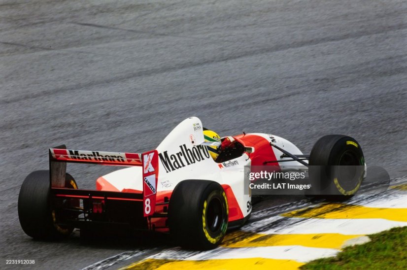 McLaren MP4/8 - Ayrton Senna (1993), Winner Brazilian GP, 1:12 GP Replicas McLaren MP4/8 - Ayrton Senna (1993), Winner Brazilian GP, 1:12 GP Replicas