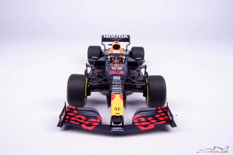 Red Bull RB16b - Max Verstappen (2021), Víťaz VC Mexika, 1:18 Minichamps