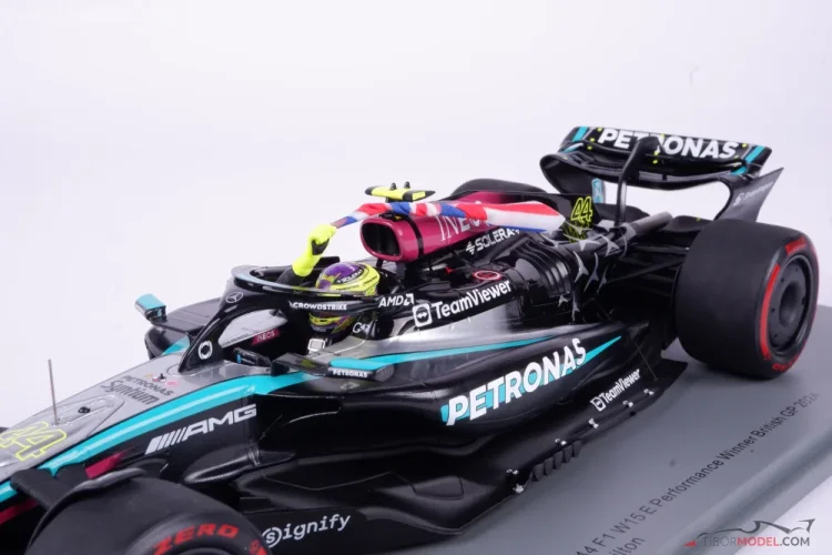 Mercedes W15 - Lewis Hamilton (2024), Víťaz VC Veľkej Británie, 1:18 Spark