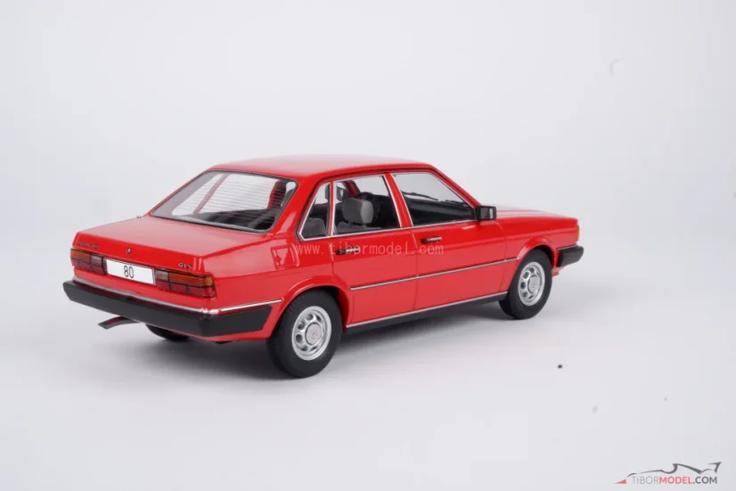 Audi 80 B2 (1978) red, 1:18 MCG