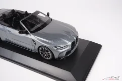 BMW M4 kabriolet (2021) šedé, 1:18 Minichamps