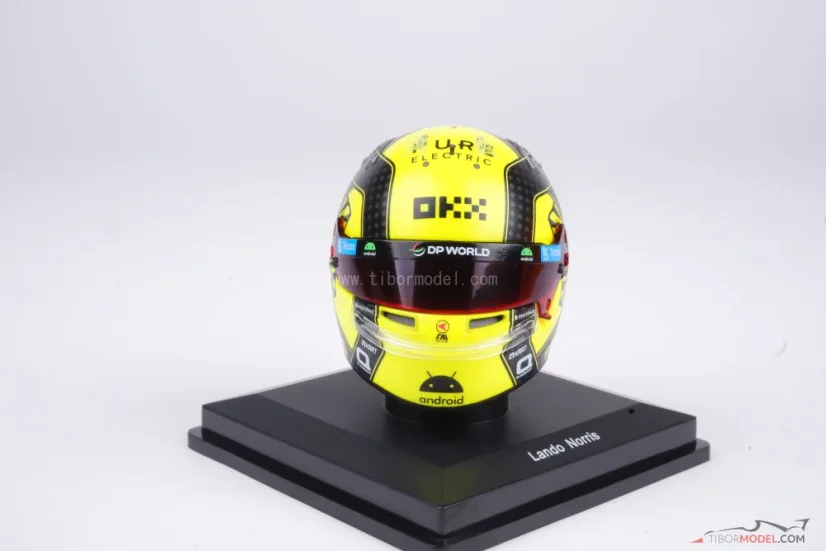 Lando Norris 2023 mini prilba, McLaren, 1:5 Spark