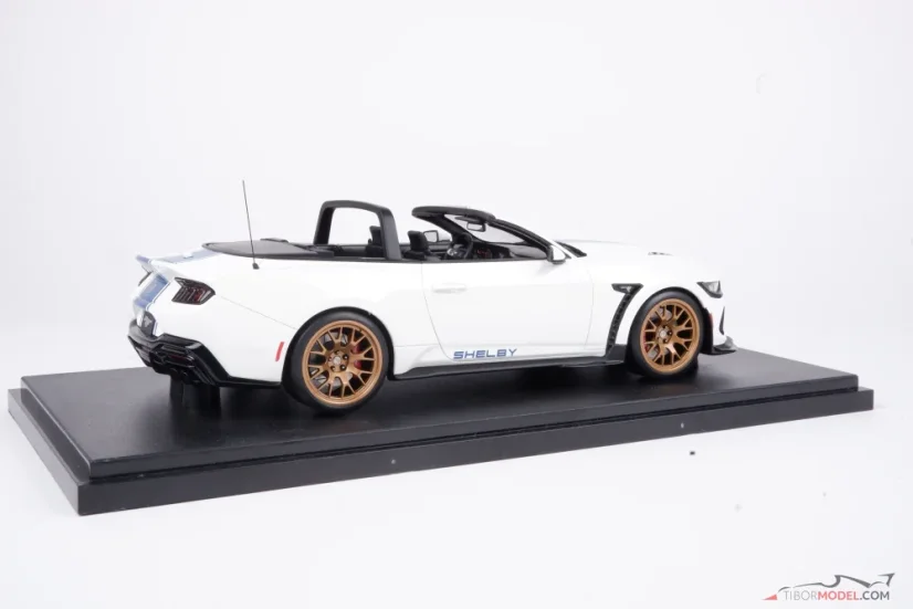 Shelby Mustang Super Snake (2025) biely, 1:18 GT Spirit