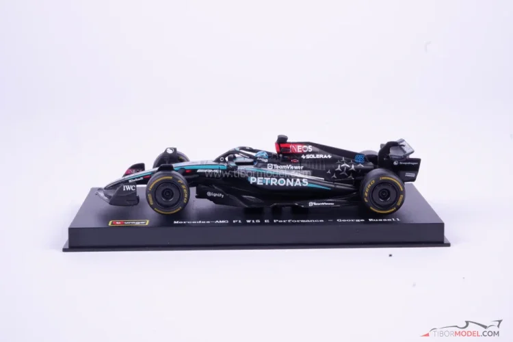 Mercedes W15 - George Russell (2024), 1:43 BBurago Signature