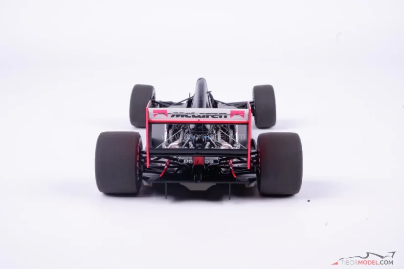 McLaren MP4/6 - Ayrton Senna (1991), with McLaren logo, 1:18 AUTOart