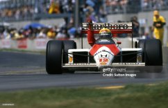 McLaren MP4/4 - Ayrton Senna (1988), Víťaz Kanada, s figúrkou pilota, 1:18 GP Replicas