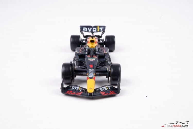 Red Bull RB18 - Max Verstappen (2022), World Champion, 1:43 BBurago