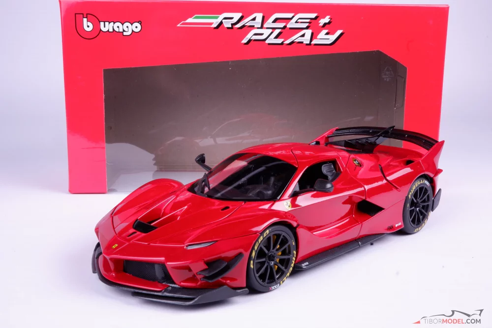 Model car Ferrari FXX-K Evo Hybrid, 1:18 Bburago | Tibormodel.com