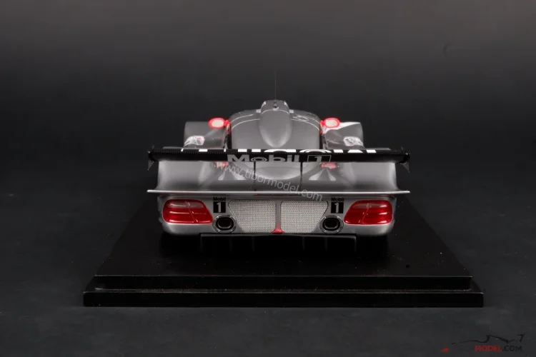 Model car Mercedes CLR Webber 1999, 1:18 Spark | Tibormodel.com