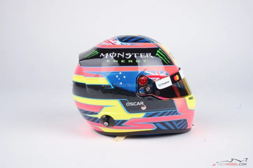 Oscar Piastri 2026 mini helmet, McLaren, 1:2 Bell