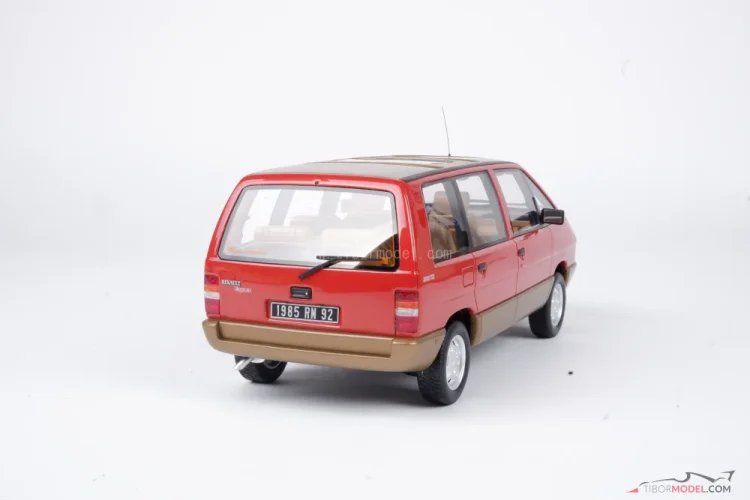 Renault Espace (1984) piros, 1:18 Ottomobile