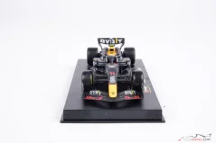 Red Bull RB20 - Sergio Perez (2024), 1:43 BBurago Signature